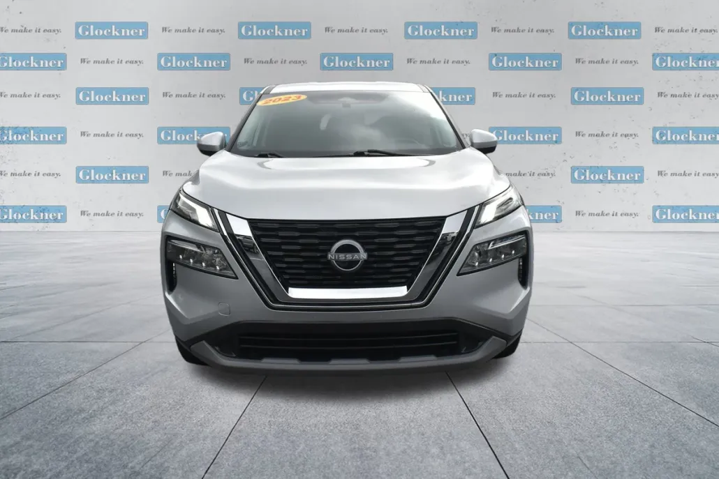2023 Nissan Rogue SV photo 1