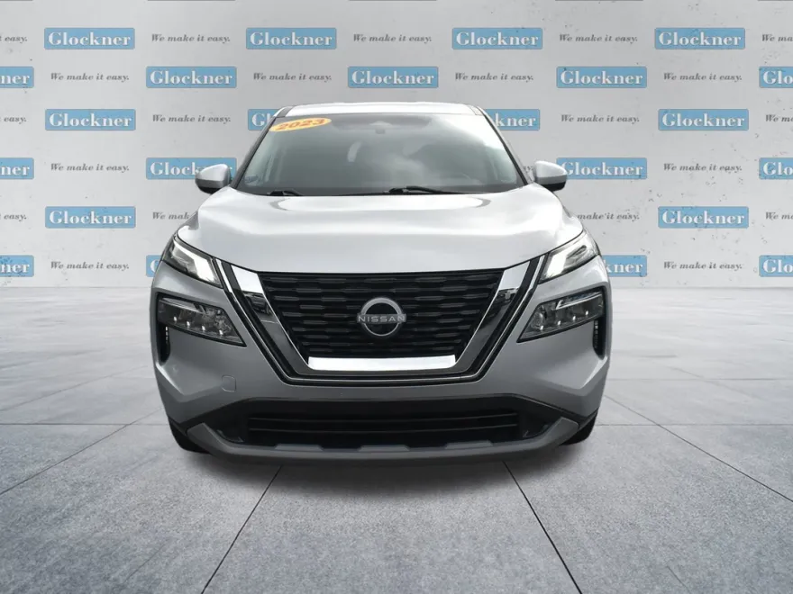 2023 Nissan Rogue SV photo 1
