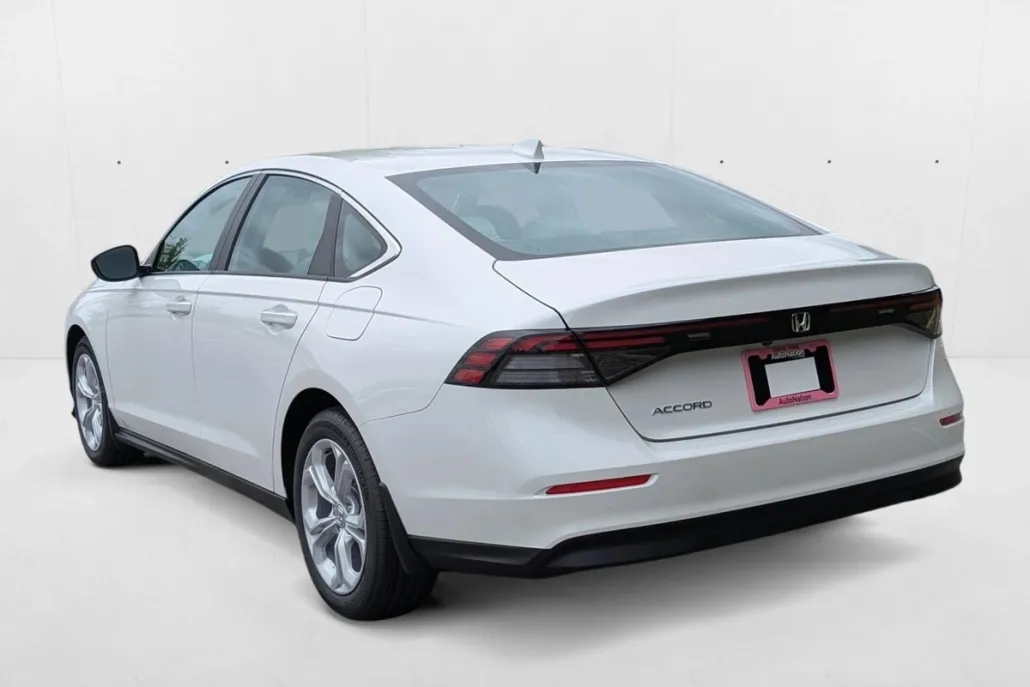 2025 Honda Accord LX photo 1
