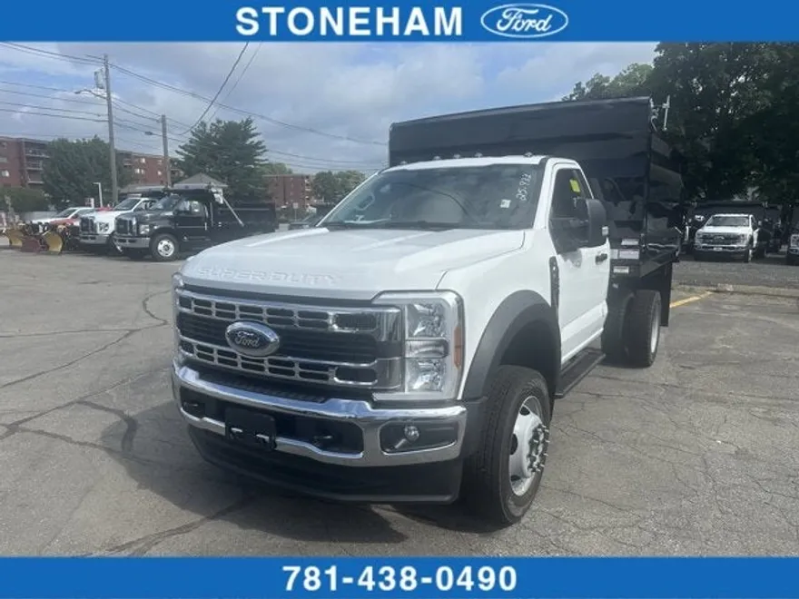 2025 Ford F-550 XL photo 1