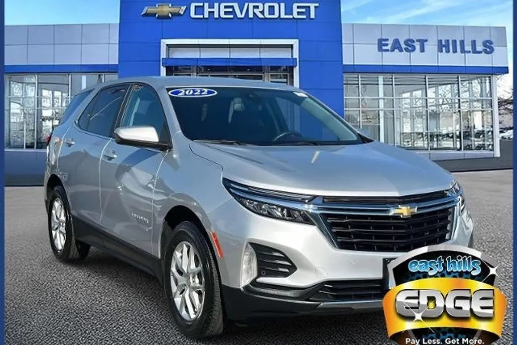 2022 Chevrolet Equinox LT photo 1