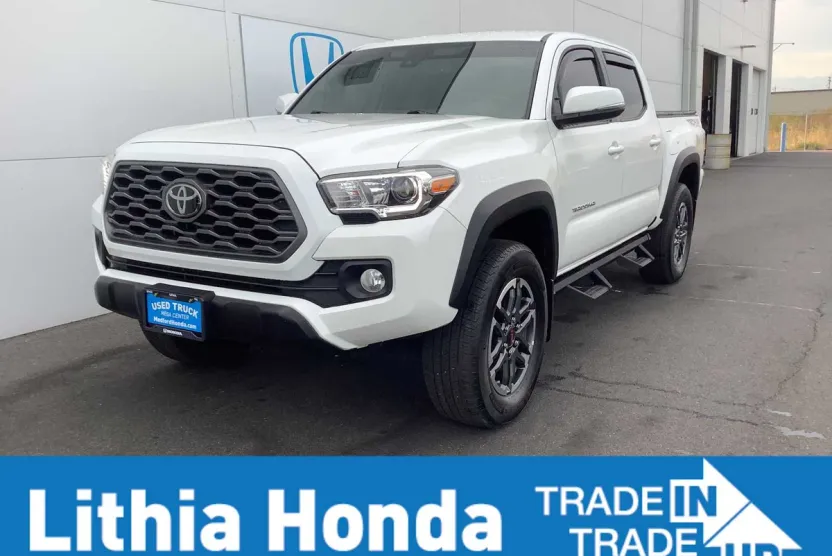 2021 Toyota Tacoma TRD V6 photo 1