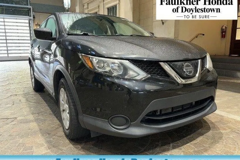 2019 Nissan Rogue Sport S photo 1