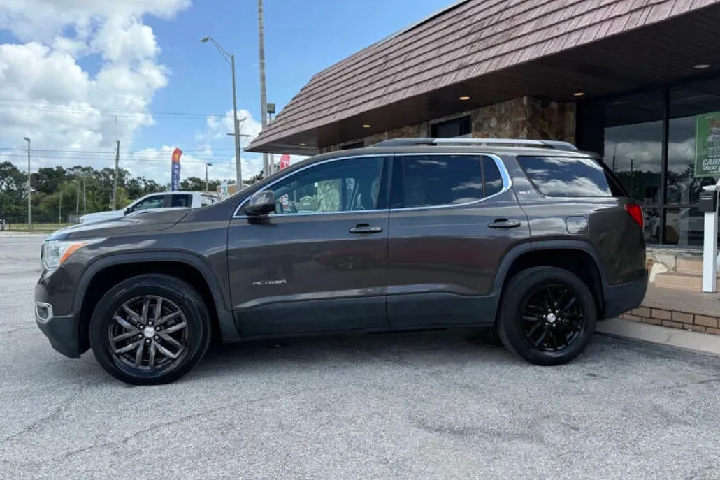 2019 Gmc Acadia SLT photo 1
