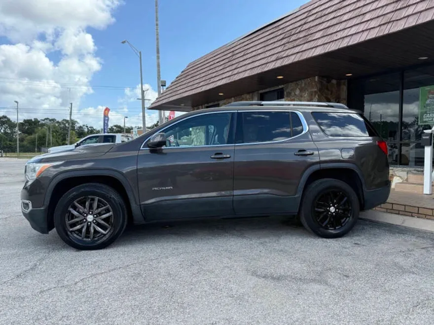 2019 Gmc Acadia SLT photo 1
