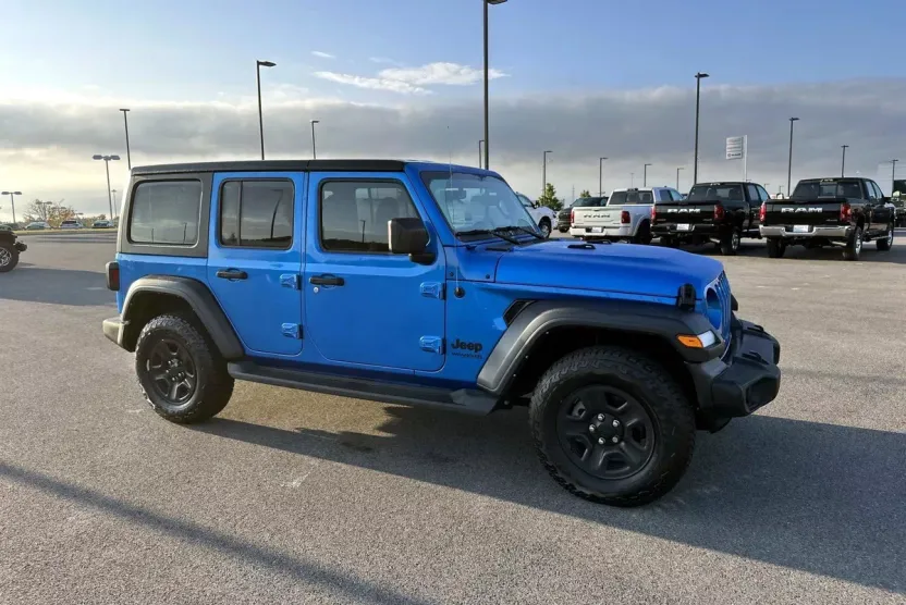 2022 Jeep Wrangler Unlimited Sport S photo 1