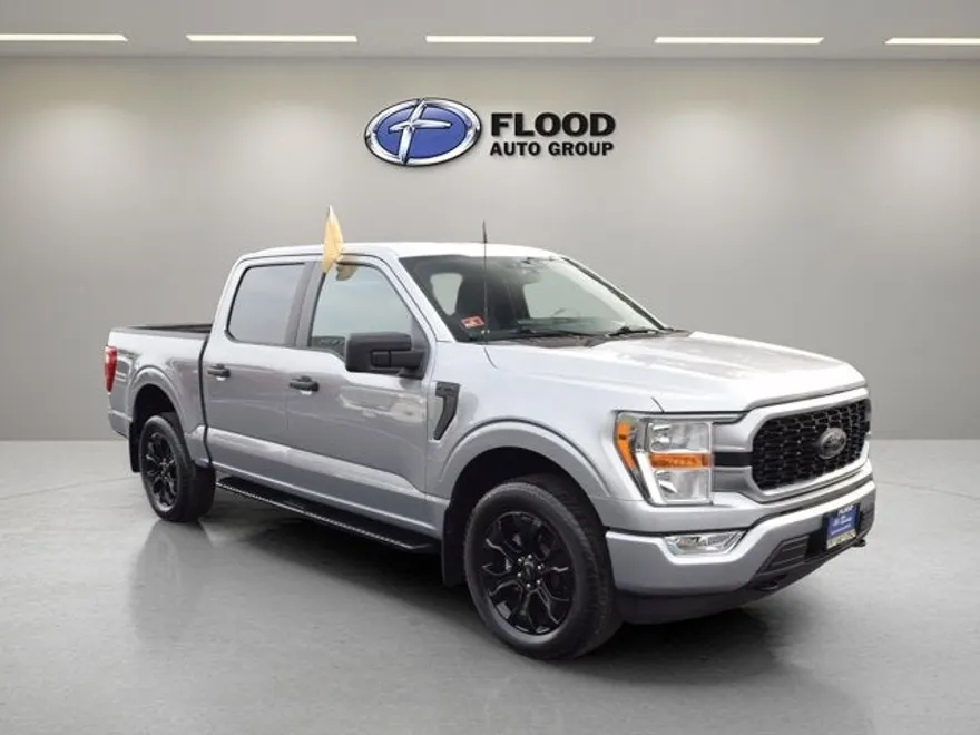 2022 Ford F-150 XL photo 1
