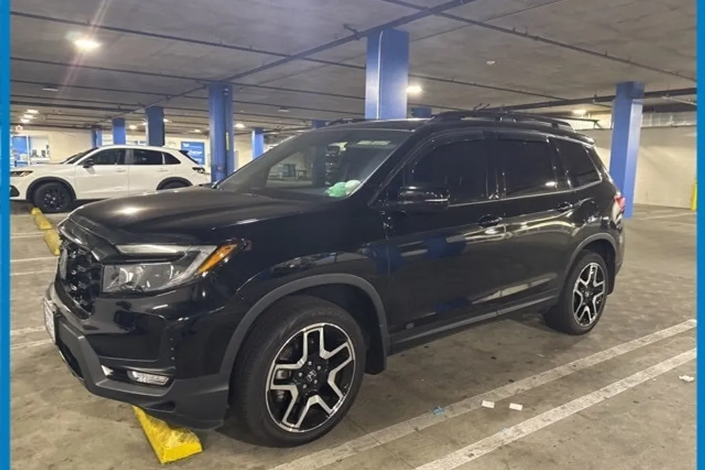 2023 Honda Passport Elite photo 1