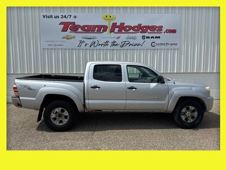 2006 Toyota Tacoma Base V6 photo 1