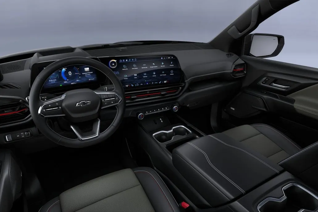 2026 Chevrolet Silverado EV Trail Boss photo 1