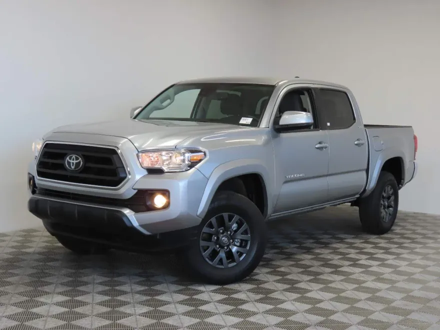 2023 Toyota Tacoma SR5 V6 photo 1