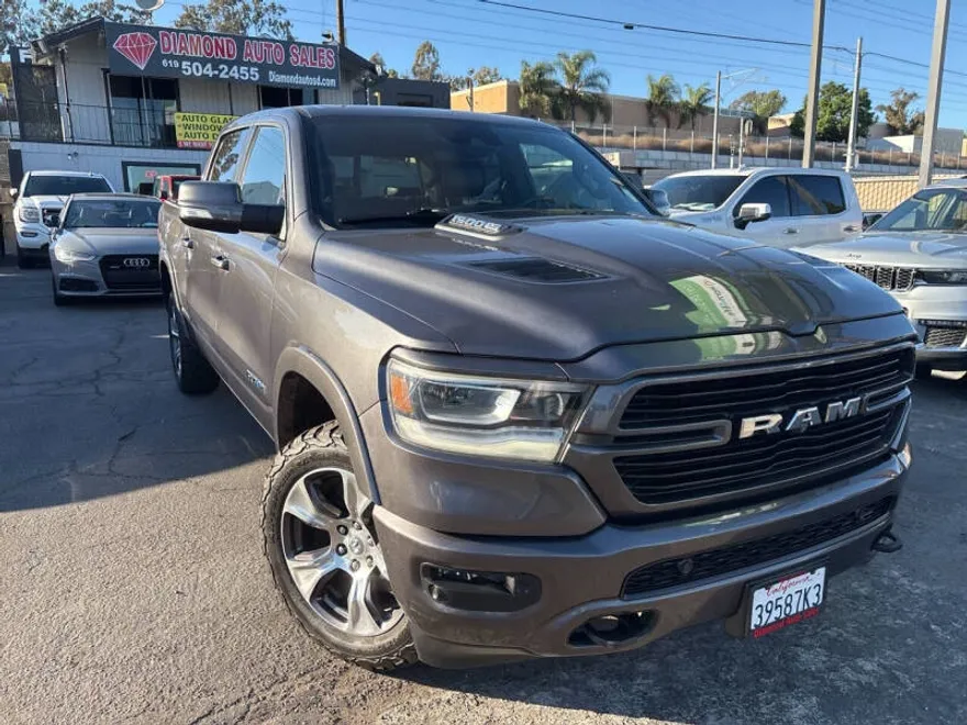 2019 Ram 1500 Laramie photo 1