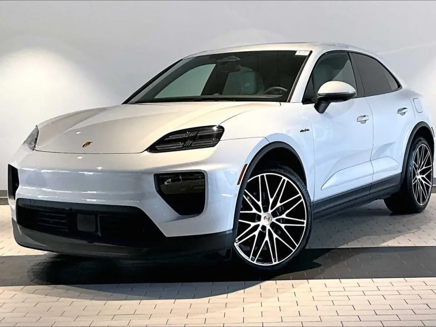 2024 Porsche Macan Electric 4 photo 1