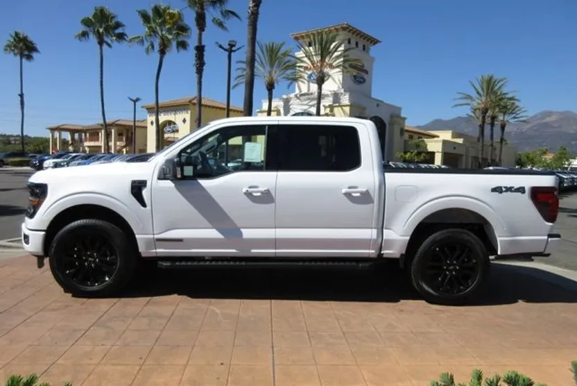 2025 Ford F-150 XLT photo 1