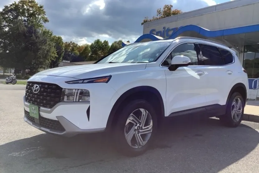 2023 Hyundai Santa Fe SEL photo 1
