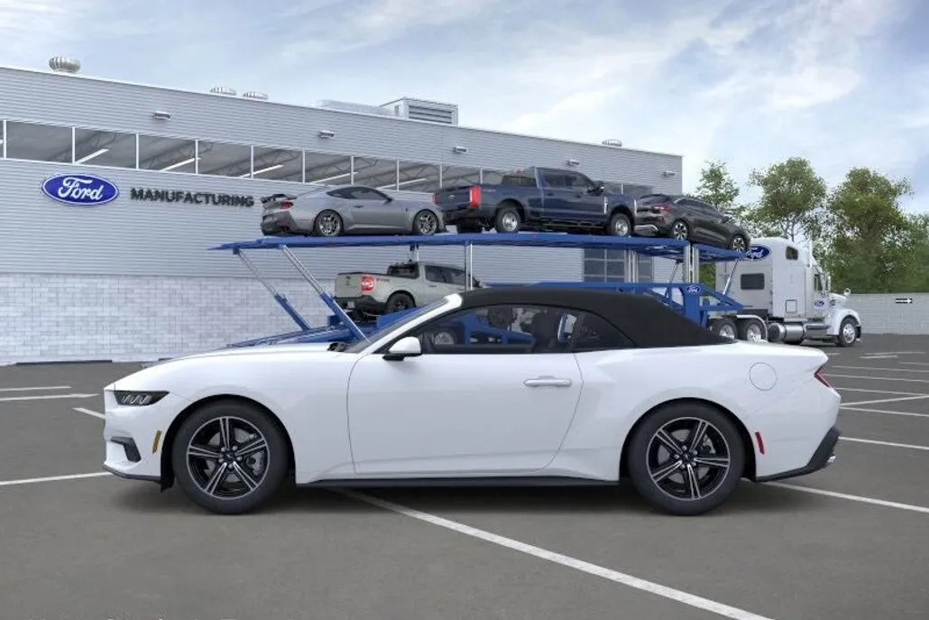 2025 Ford Mustang EcoBoost Convertible photo 1