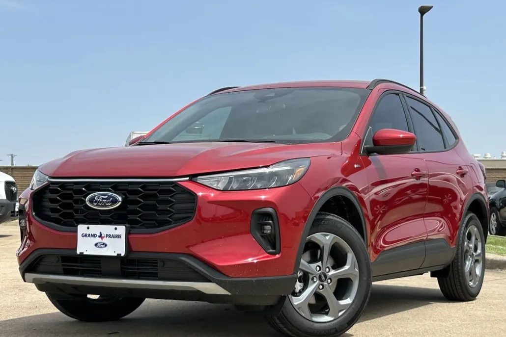 2025 Ford Escape ST-Line Select photo 1