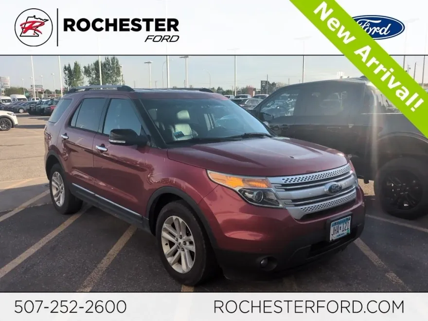 2014 Ford Explorer XLT photo 1