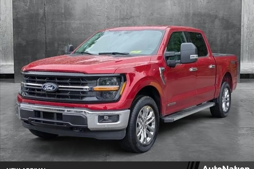 2025 Ford F-150 XLT photo 1