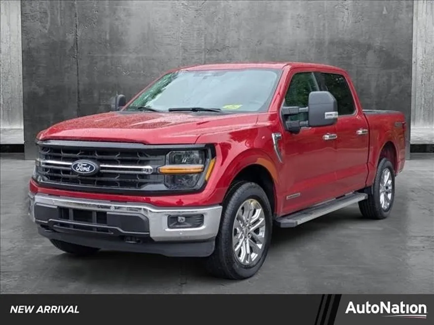 2025 Ford F-150 XLT photo 1