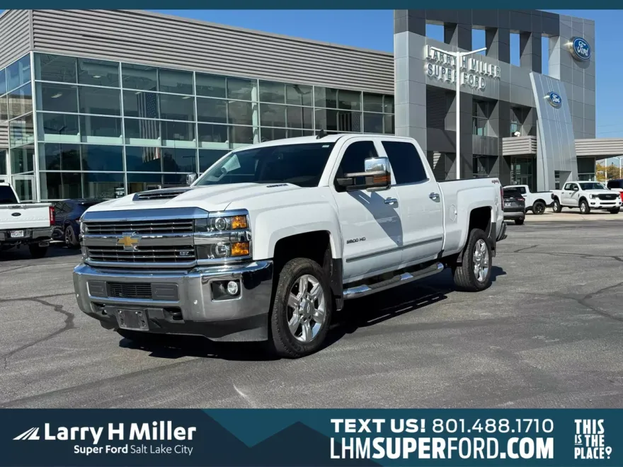 2017 Chevrolet Silverado 2500HD LTZ photo 1