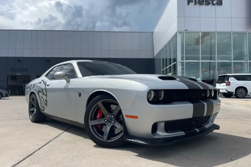 2023 Dodge Challenger SRT8 Hellcat photo 1