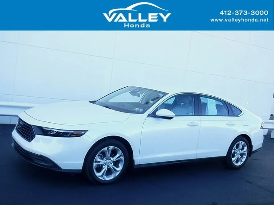 2023 Honda Accord LX photo 1