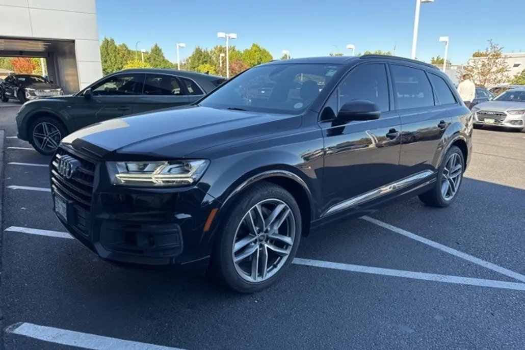 2017 Audi Q7 3.0T Prestige photo 1
