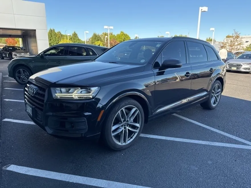 2017 Audi Q7 3.0T Prestige photo 1
