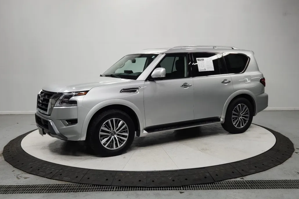 2024 Nissan Armada SL photo 1