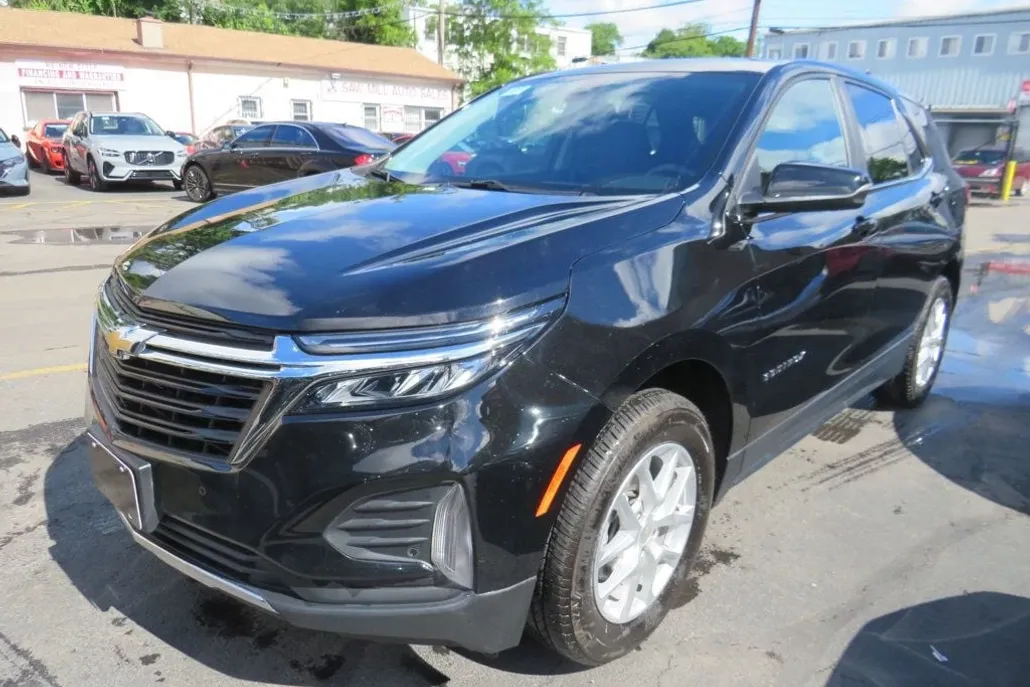 2022 Chevrolet Equinox photo 1