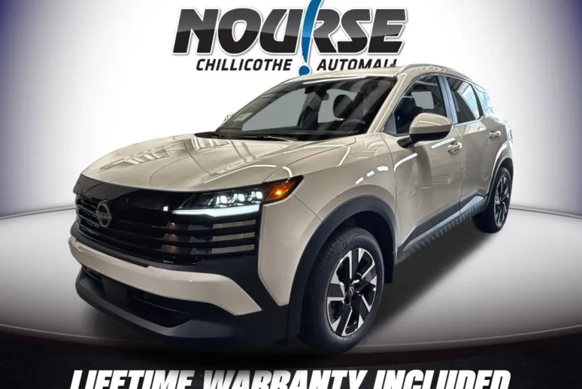 2025 Nissan Kicks SV photo 1