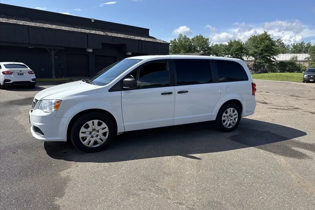 2019 Dodge Grand Caravan SE photo 1