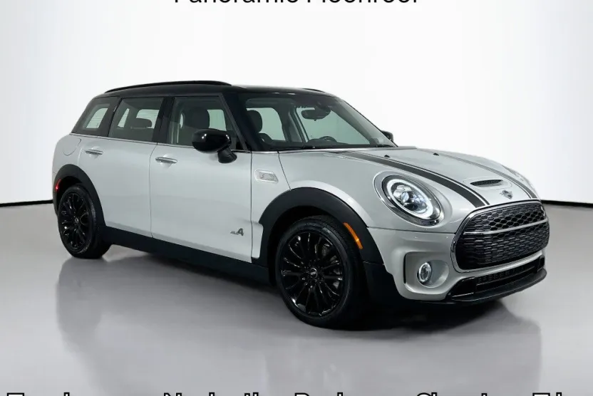2020 Mini Clubman Base S ALL4 photo 1