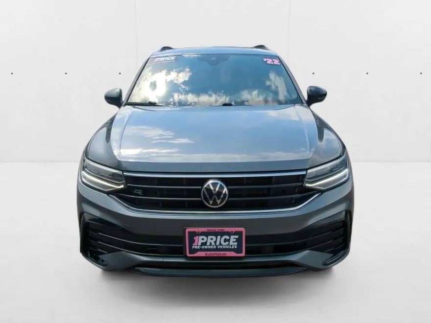 2022 Volkswagen Tiguan SE R-Line Black photo 1