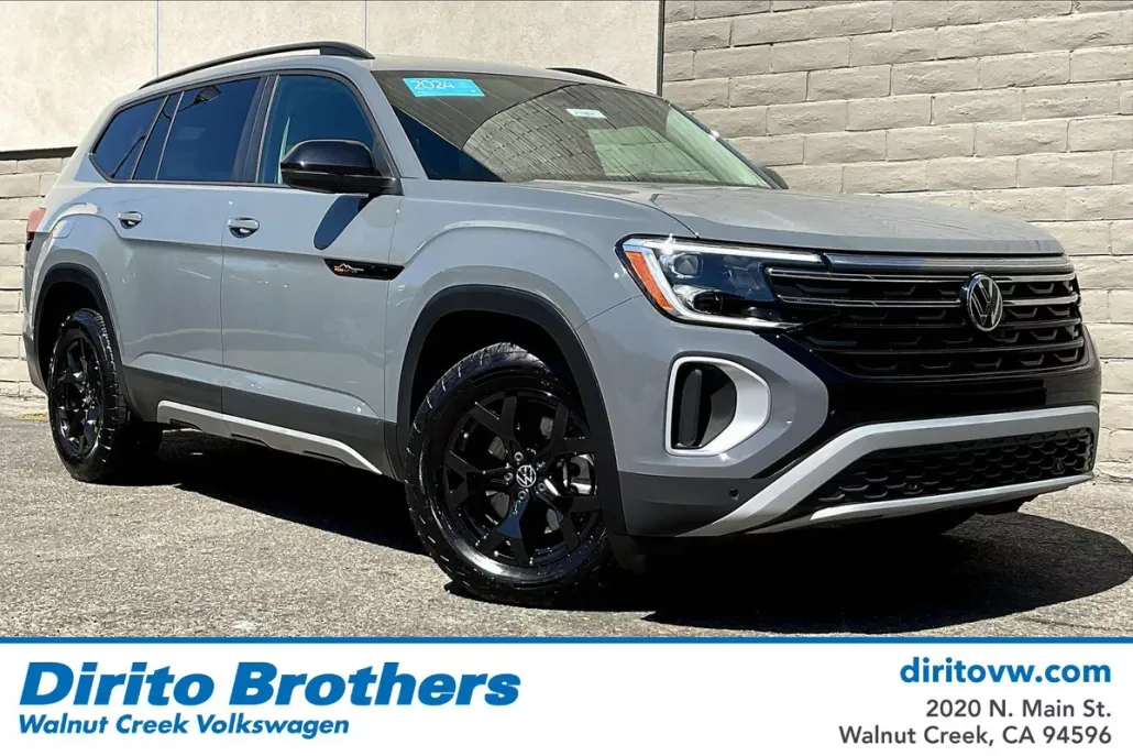 2024 Volkswagen Atlas Peak Edition SE Technology photo 1