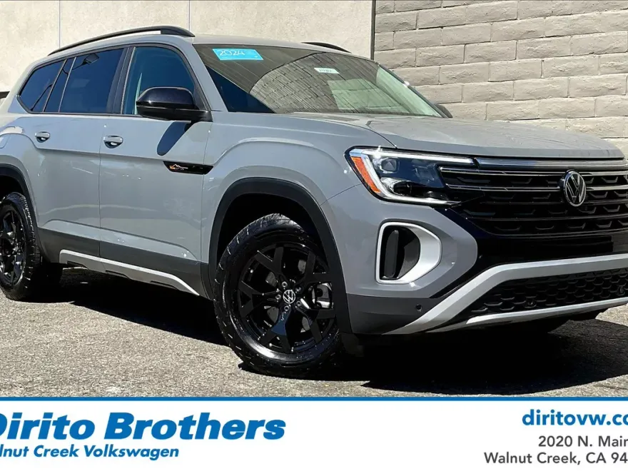 2024 Volkswagen Atlas Peak Edition SE Technology photo 1