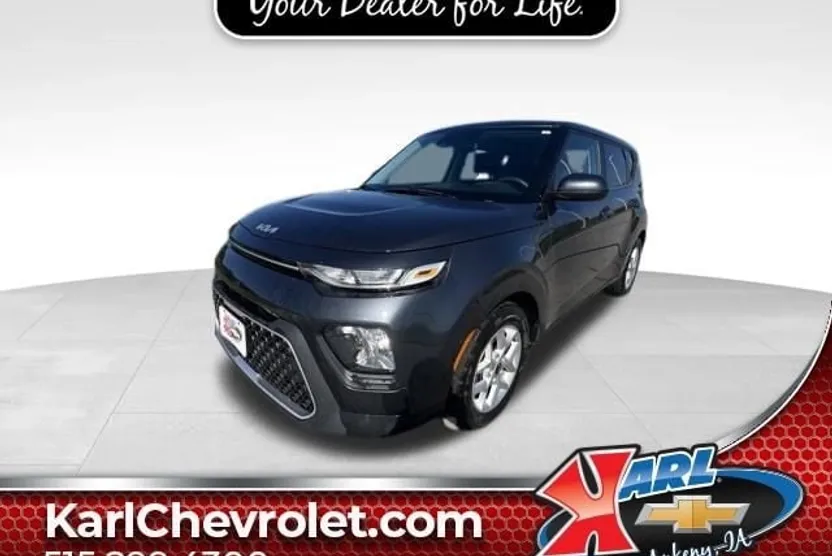 2022 Kia Soul LX photo 1