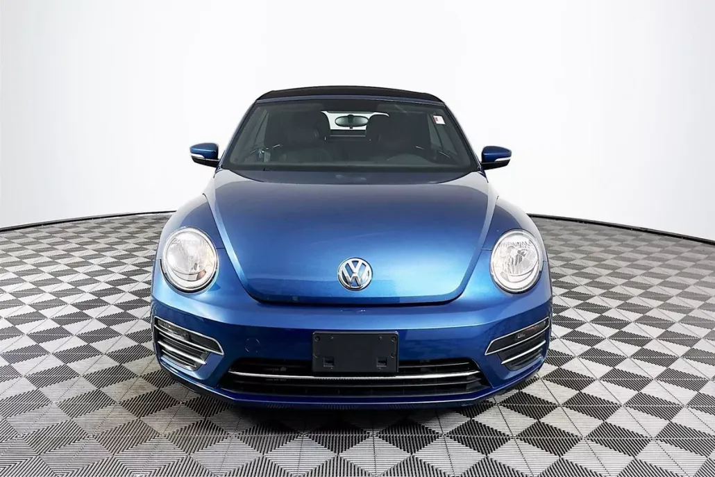 2019 Volkswagen Beetle Convertible S photo 1
