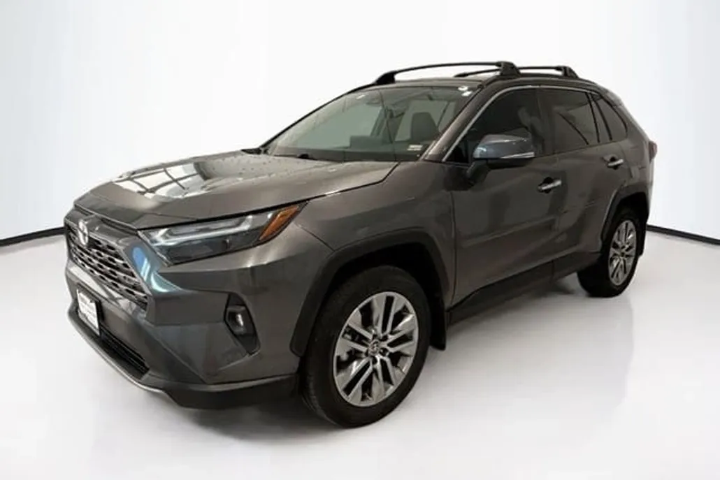 2023 Toyota RAV4 Limited photo 1