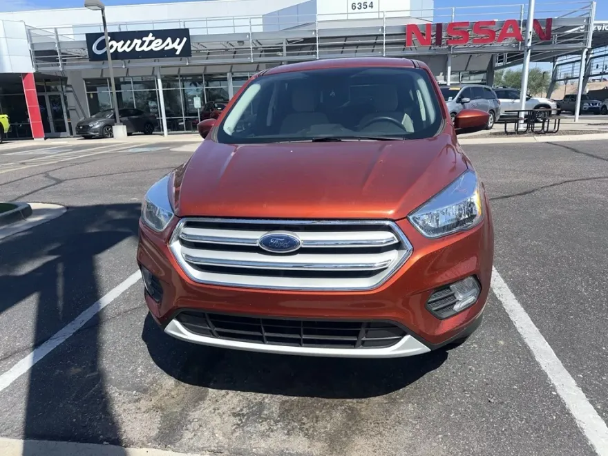 2019 Ford Escape SE photo 1