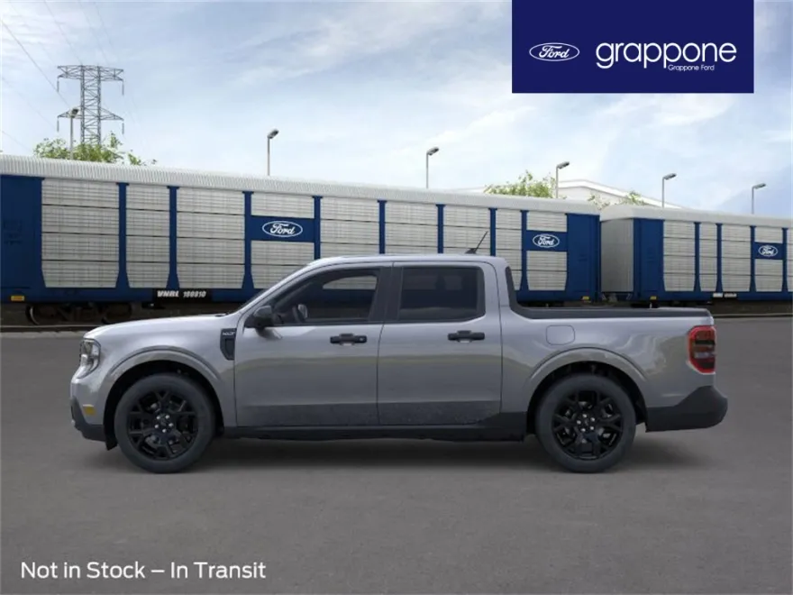 2025 Ford Maverick XLT photo 1