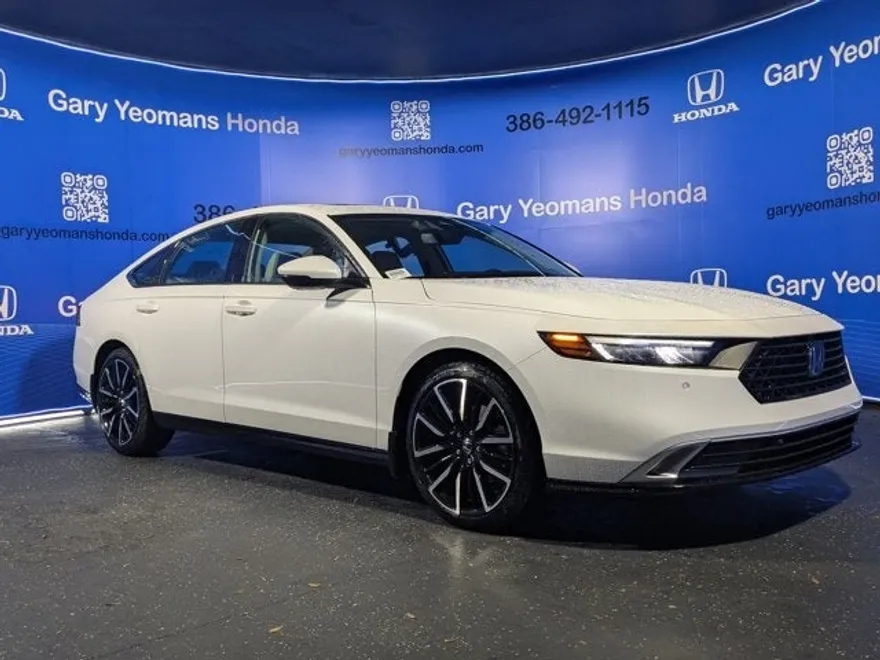 2025 Honda Accord Hybrid Touring photo 1