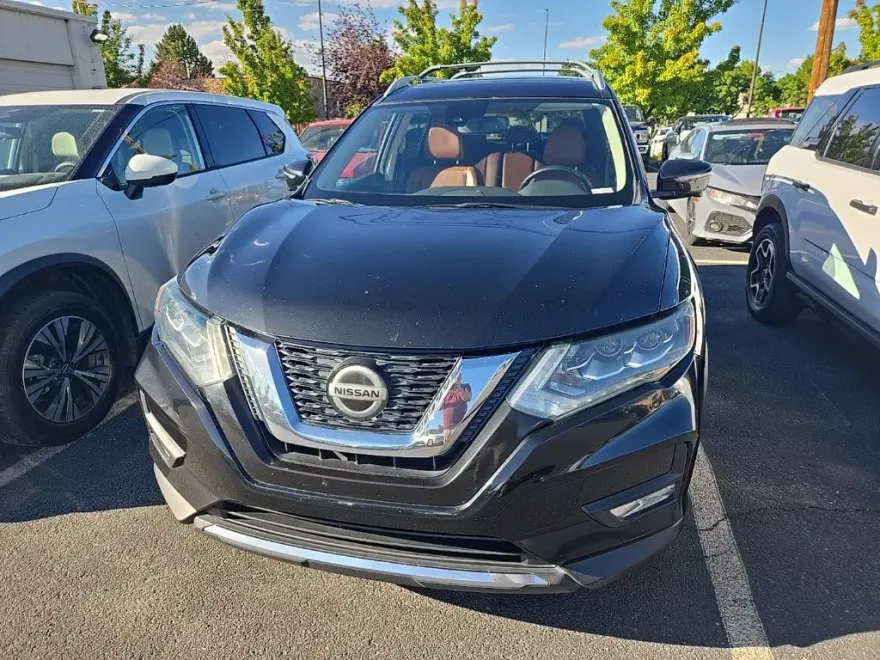 2018 Nissan Rogue SL photo 1
