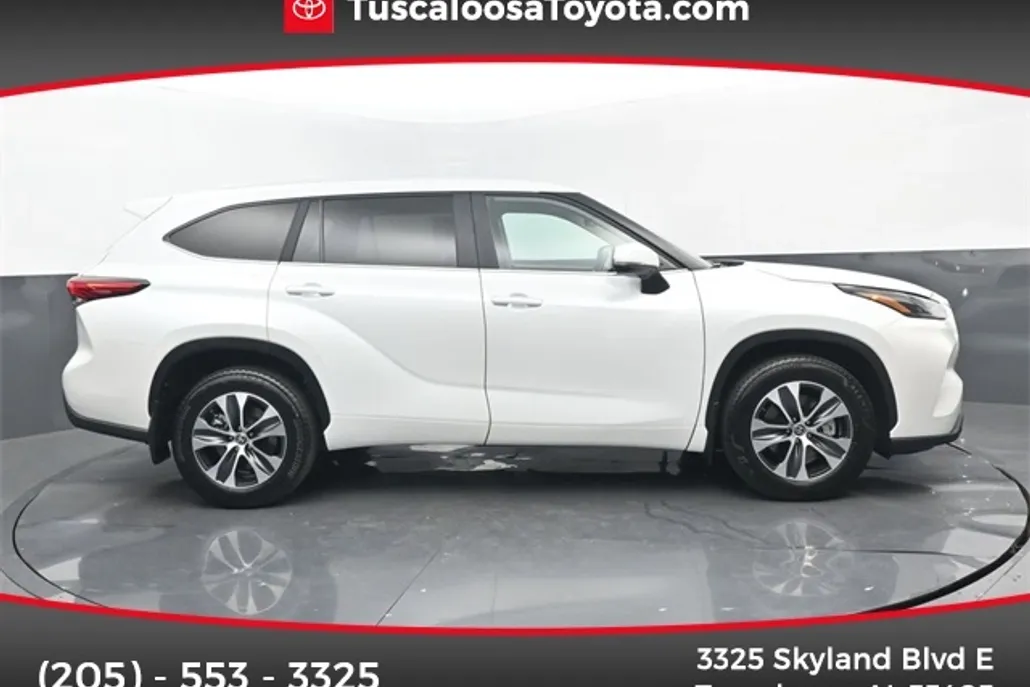 2023 Toyota Highlander Hybrid XLE photo 1