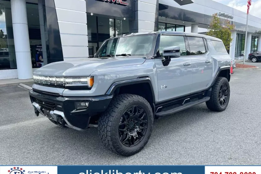 2024 Gmc Hummer EV photo 1