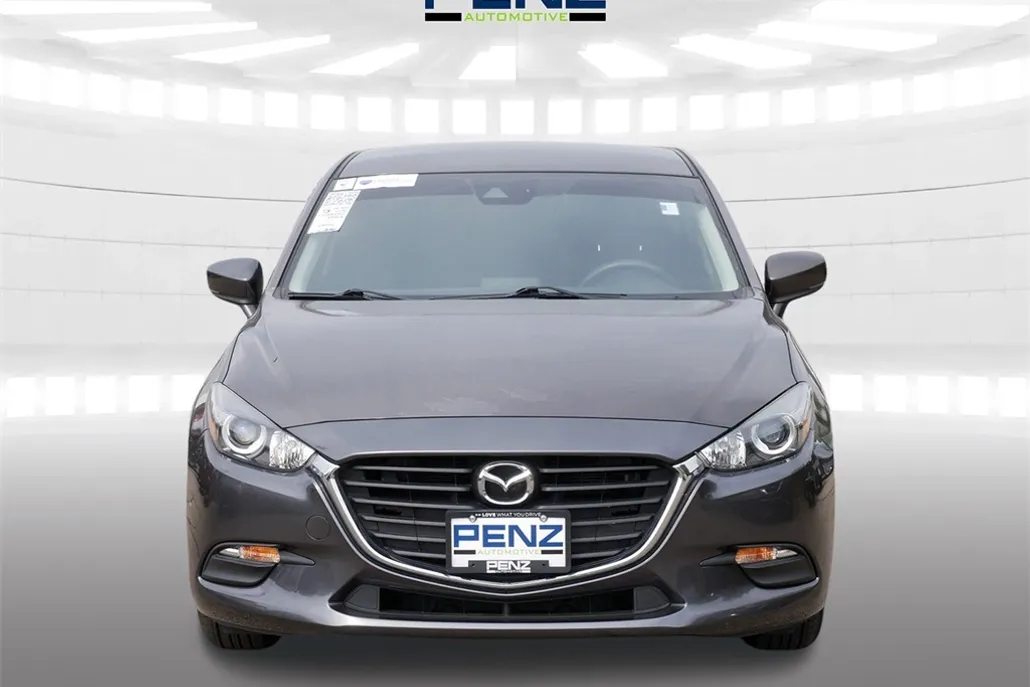 2018 Mazda Mazda3 Sport photo 1
