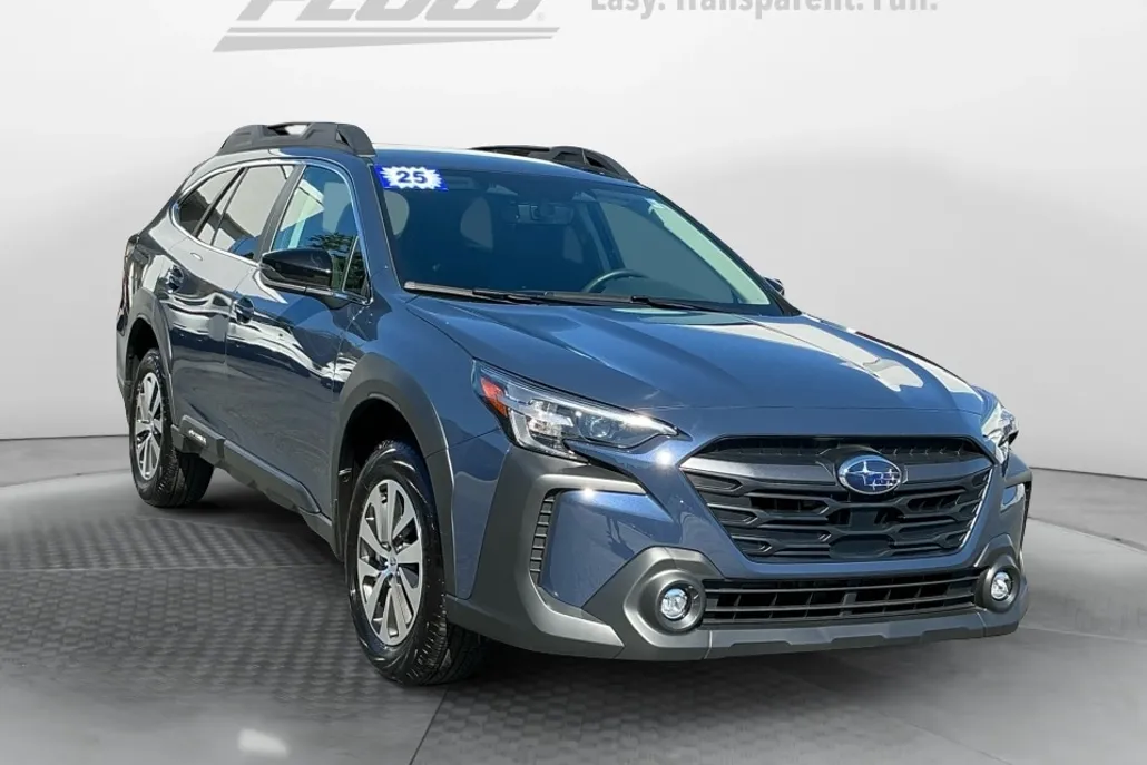 2025 Subaru Outback Premium photo 1