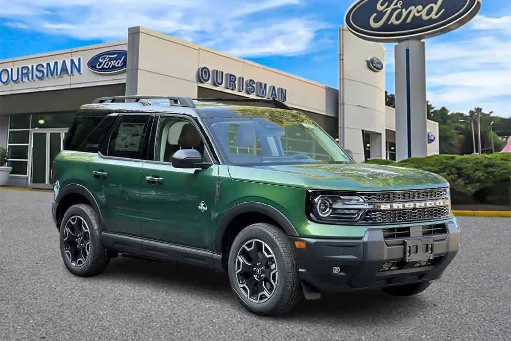 2025 Ford Bronco Sport Outer Banks photo 1