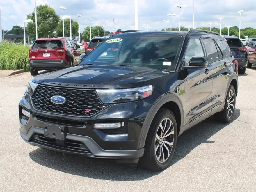 2020 Ford Explorer ST photo 1